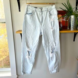Wild Fable Light Wash Distressed Highest Rise Mom Straight Leg Jeans Size 10
